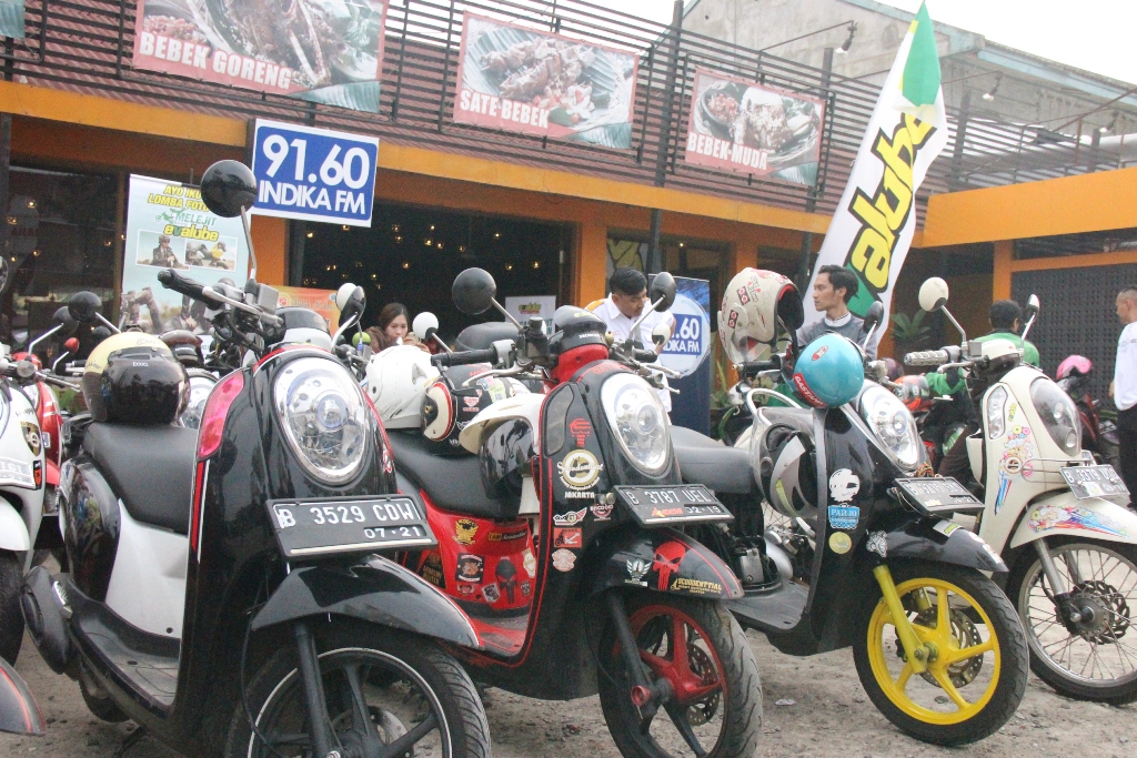 Evalube Ajak Para Bikers Beramal di Panti Asuhan